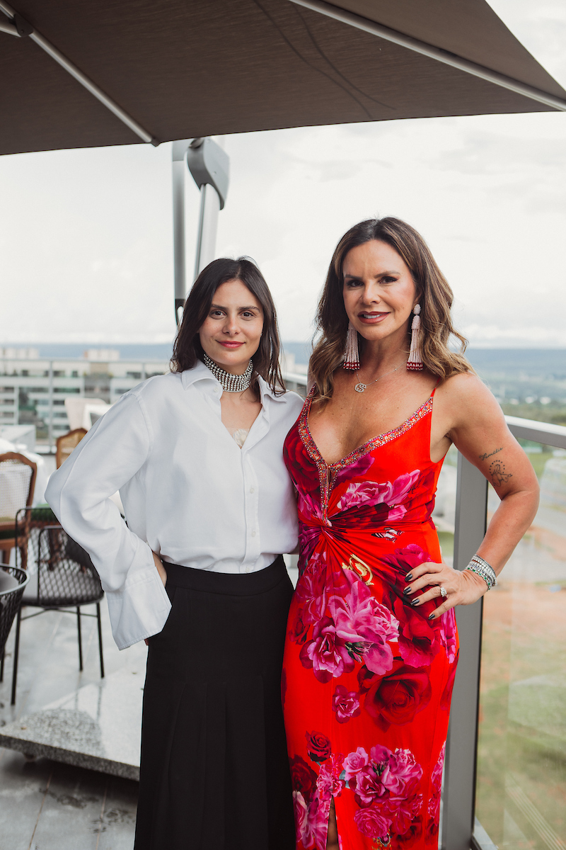 Silvana Chaves e Lara Torres celebram Claudia Salomão