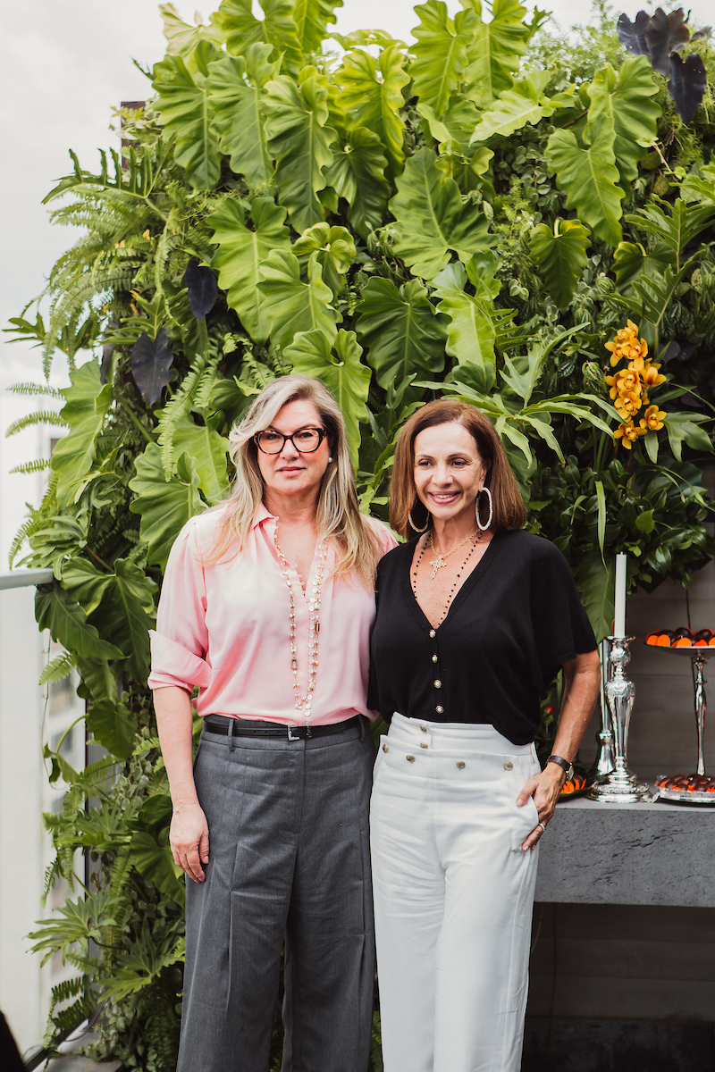 Silvana Chaves e Lara Torres celebram Claudia Salomão