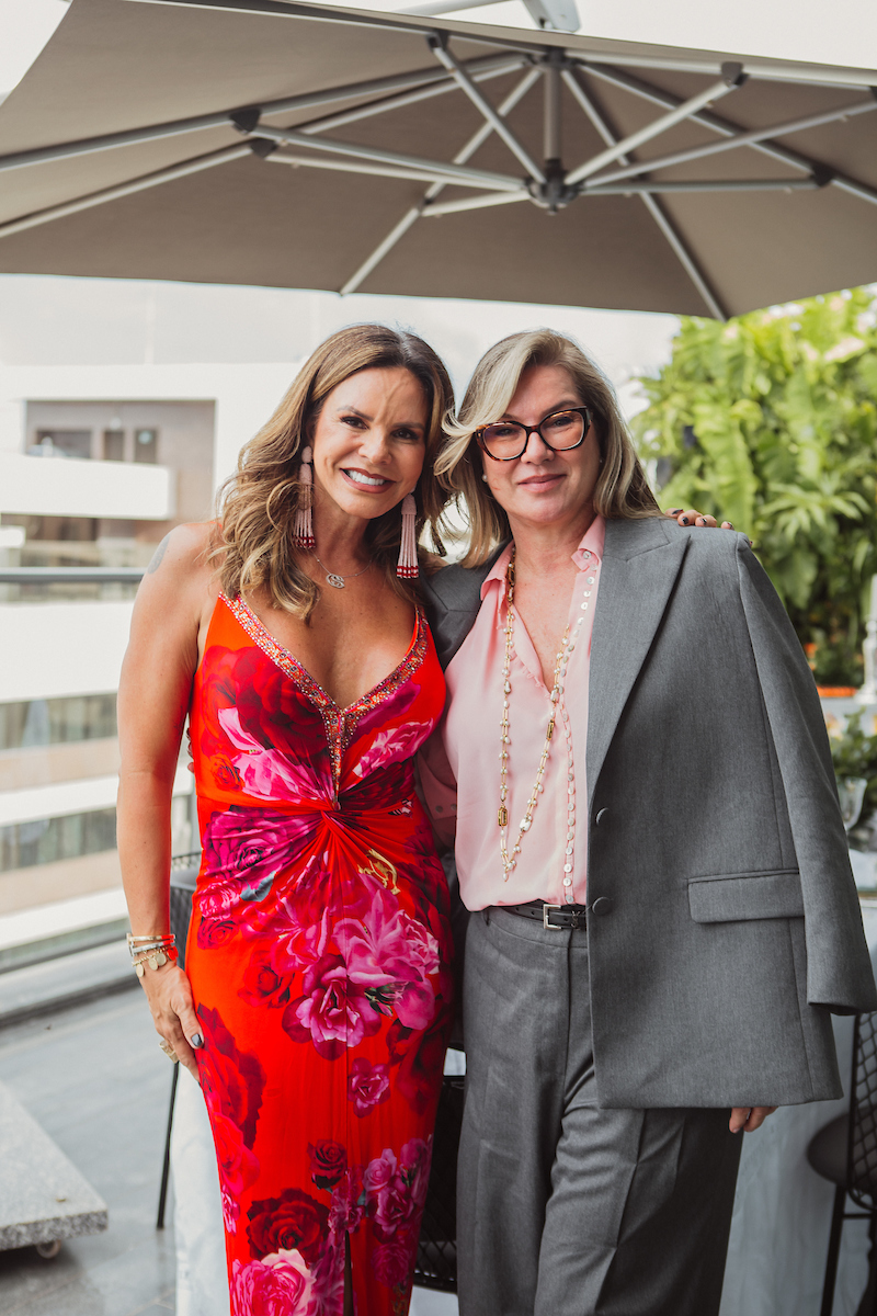 Silvana Chaves e Lara Torres celebram Claudia Salomão