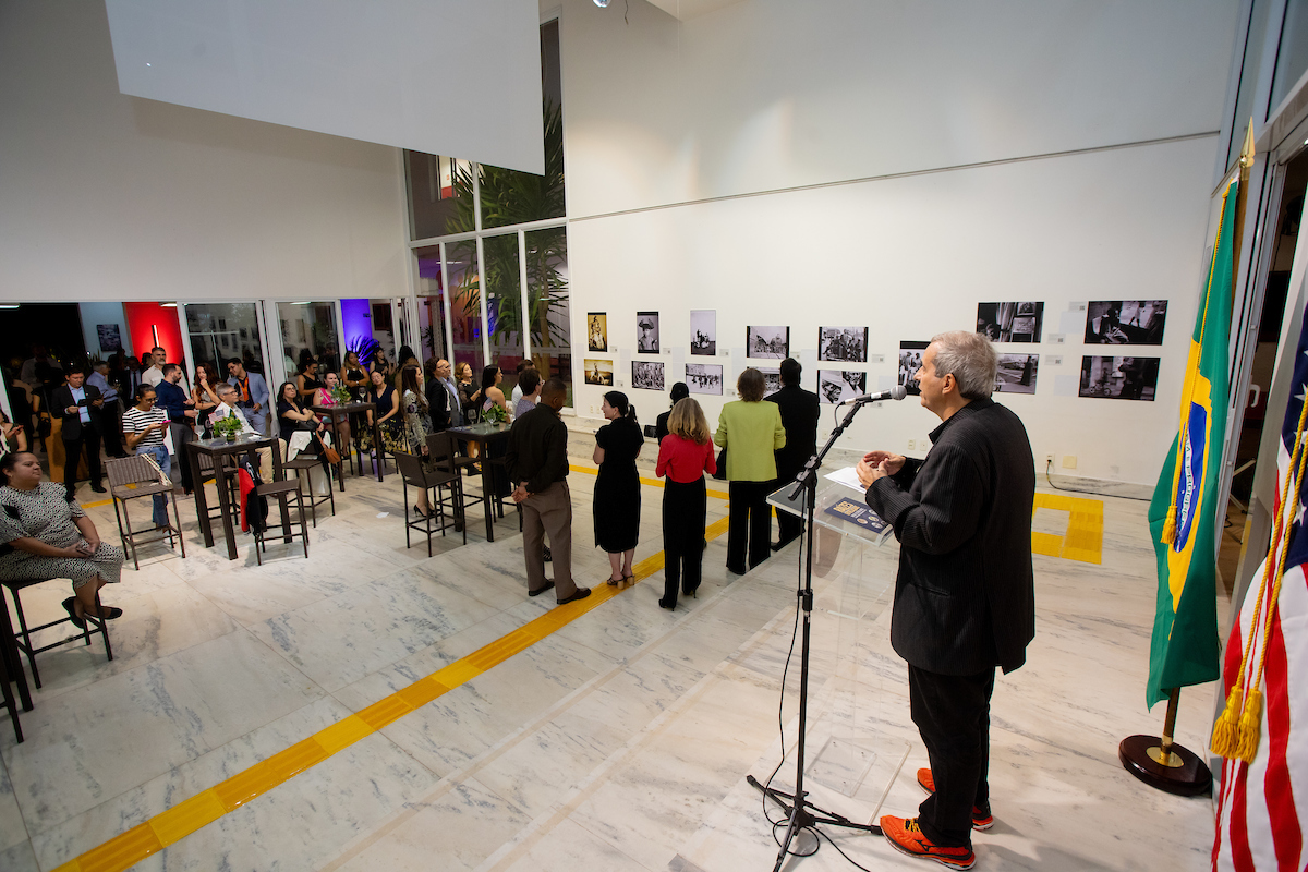 Abertura Exposição Raízes Entrelaçadas - Metrópoles