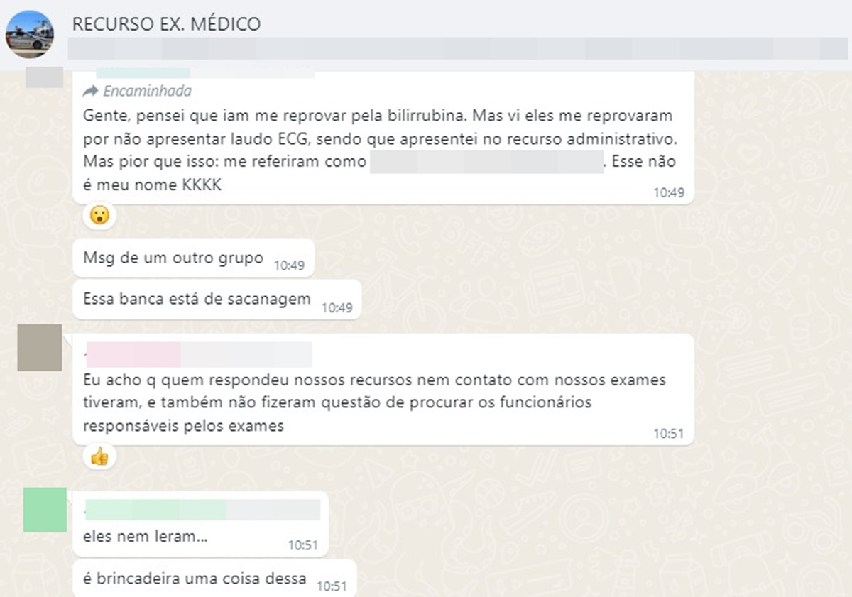 Captura de tela de grupo de mensagens do app WhatsApp