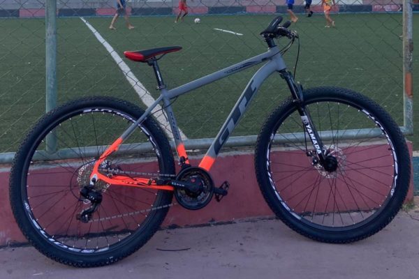 Jovem tem bicicleta furtada em Ceilândia Sul e inicia luta corporal com assaltante