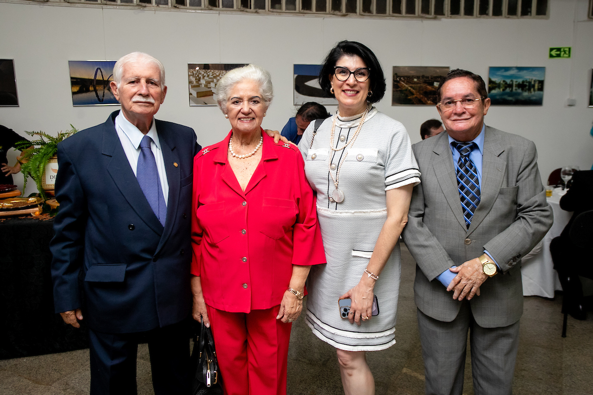 Salviano Guimarães, Maria Alice Guimarães, Bia Guimarães e Fernando Girão