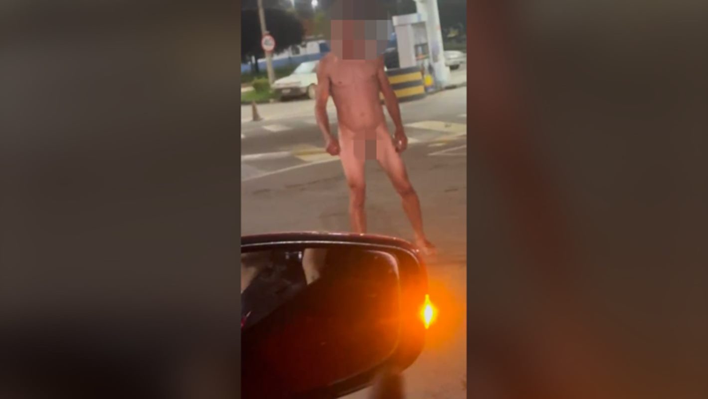 Vídeo: “Peladão da madrugada” assusta mulher dentro de veículo no DF |  Metrópoles