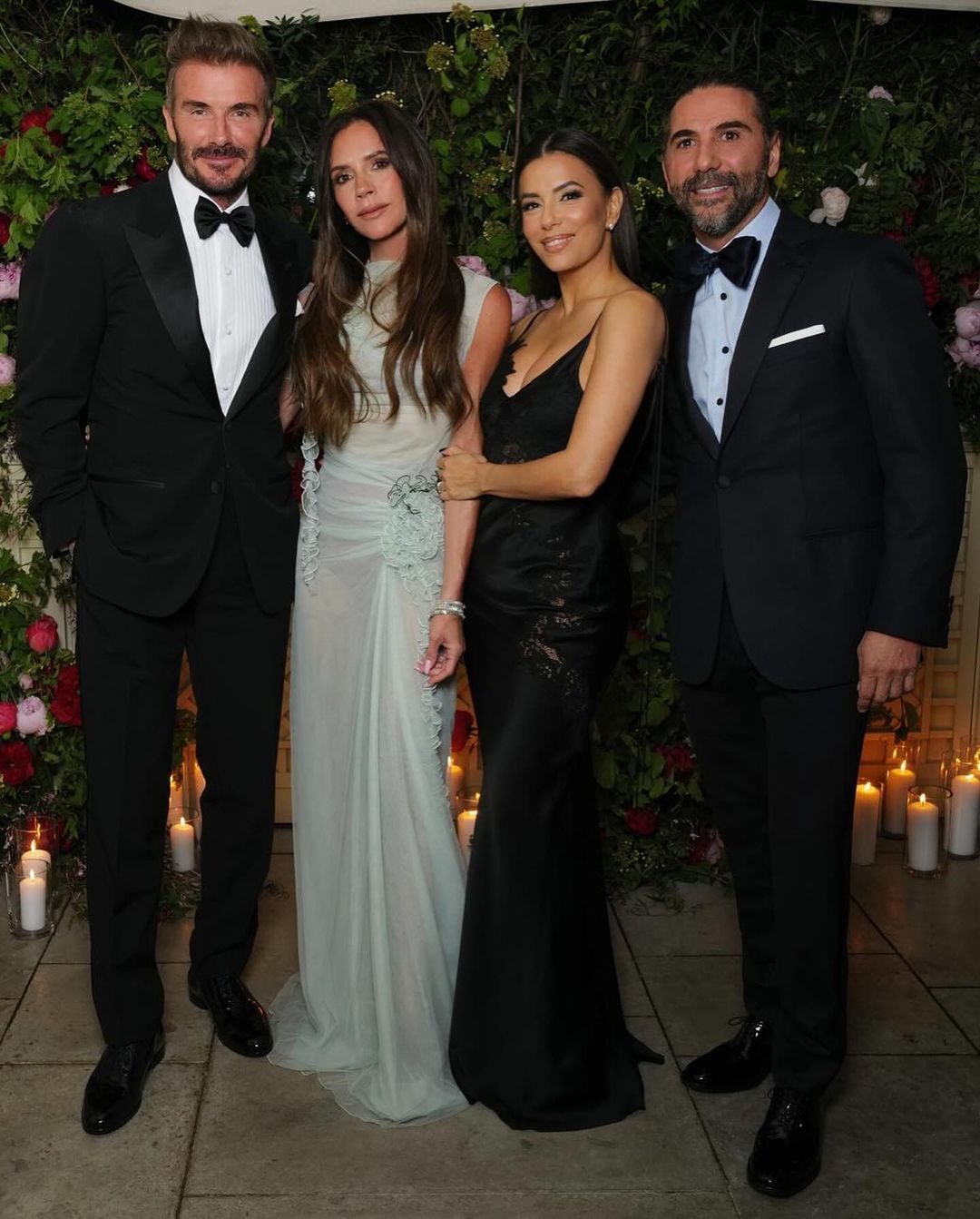 David e Victoria Beckham com Eva Longoria e José Antonio Bastón