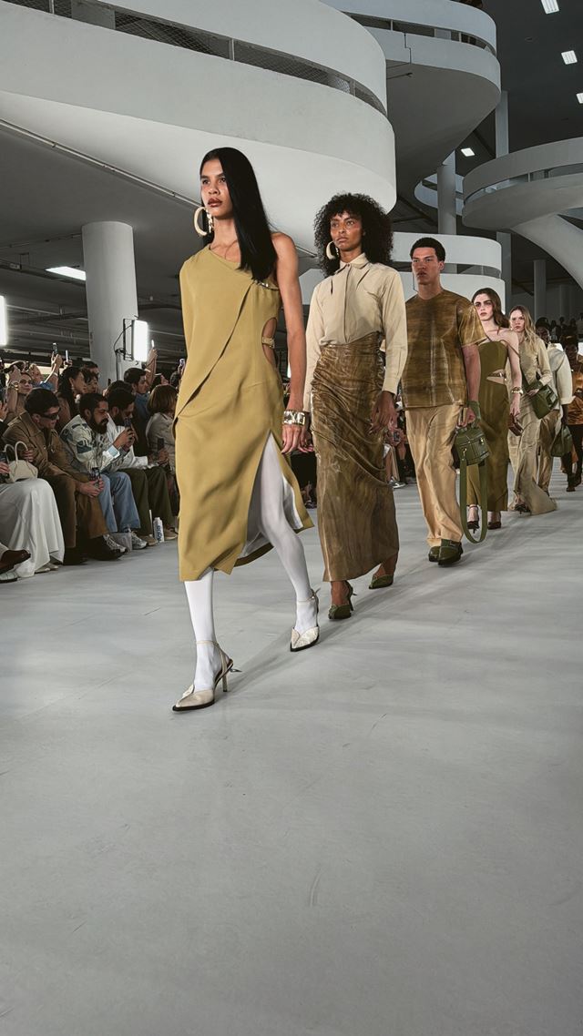 Modelos na passarela. Desfile Tenda Tripa, da Misci, em São Paulo - Metrópoles