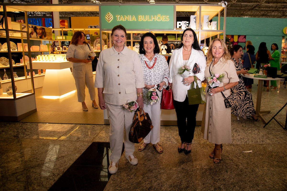 Iracema Torres, Iara Castro, Adriana Colela e Ana Rosa Coelho