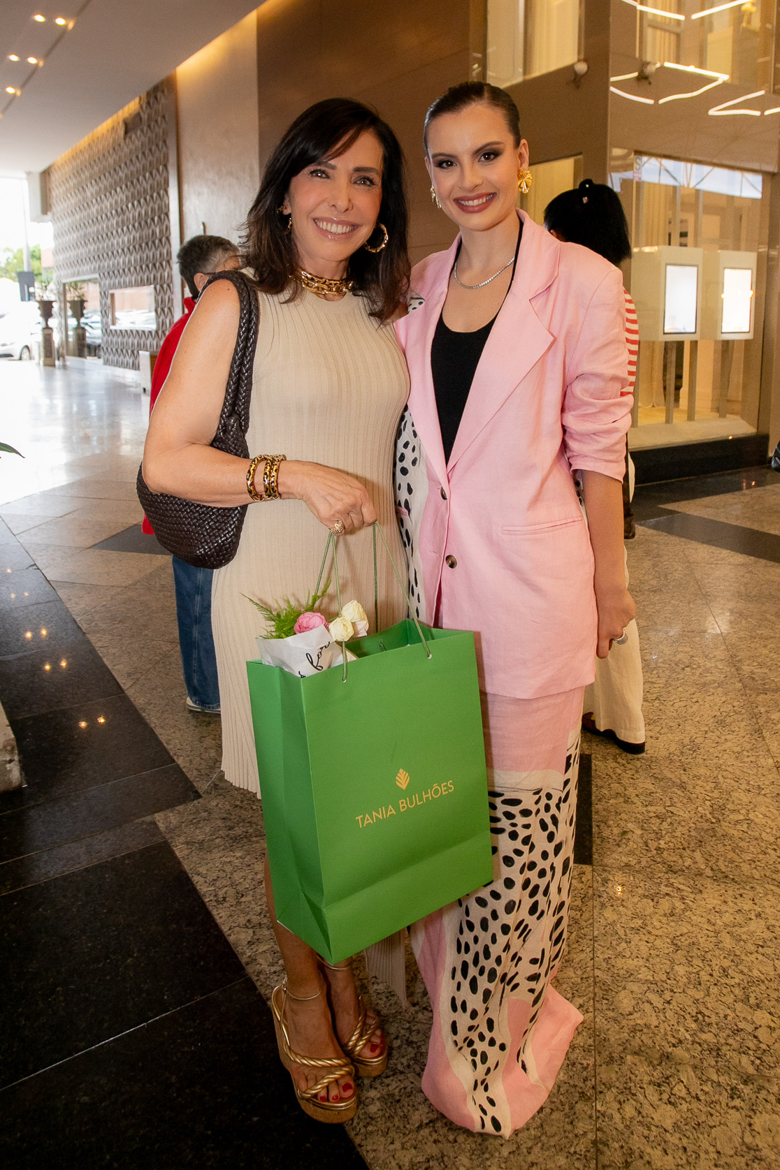 Cleucy Estevão e Nathália Pimenta da Veiga