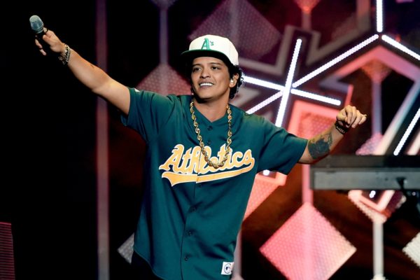 Bruno Mars Brasilia Mane Garrincha