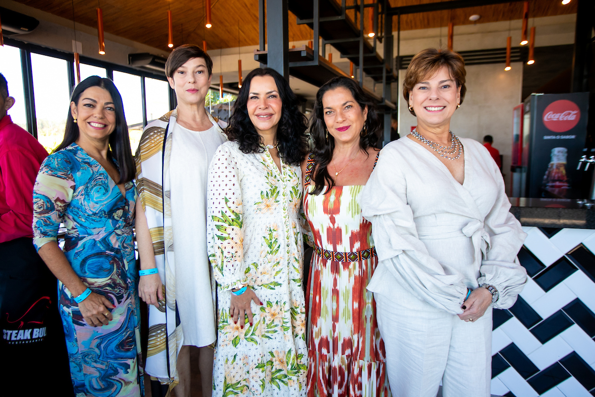 Cinara Fidalgo, Maria Paula, Claudia Meireles, Tatiana Fragoso e Maria Augusta Del Chiaro