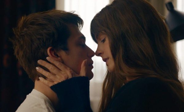 Anne Hathaway e Nicholas Galitzine em Uma Ideia de Você - Metrópoles