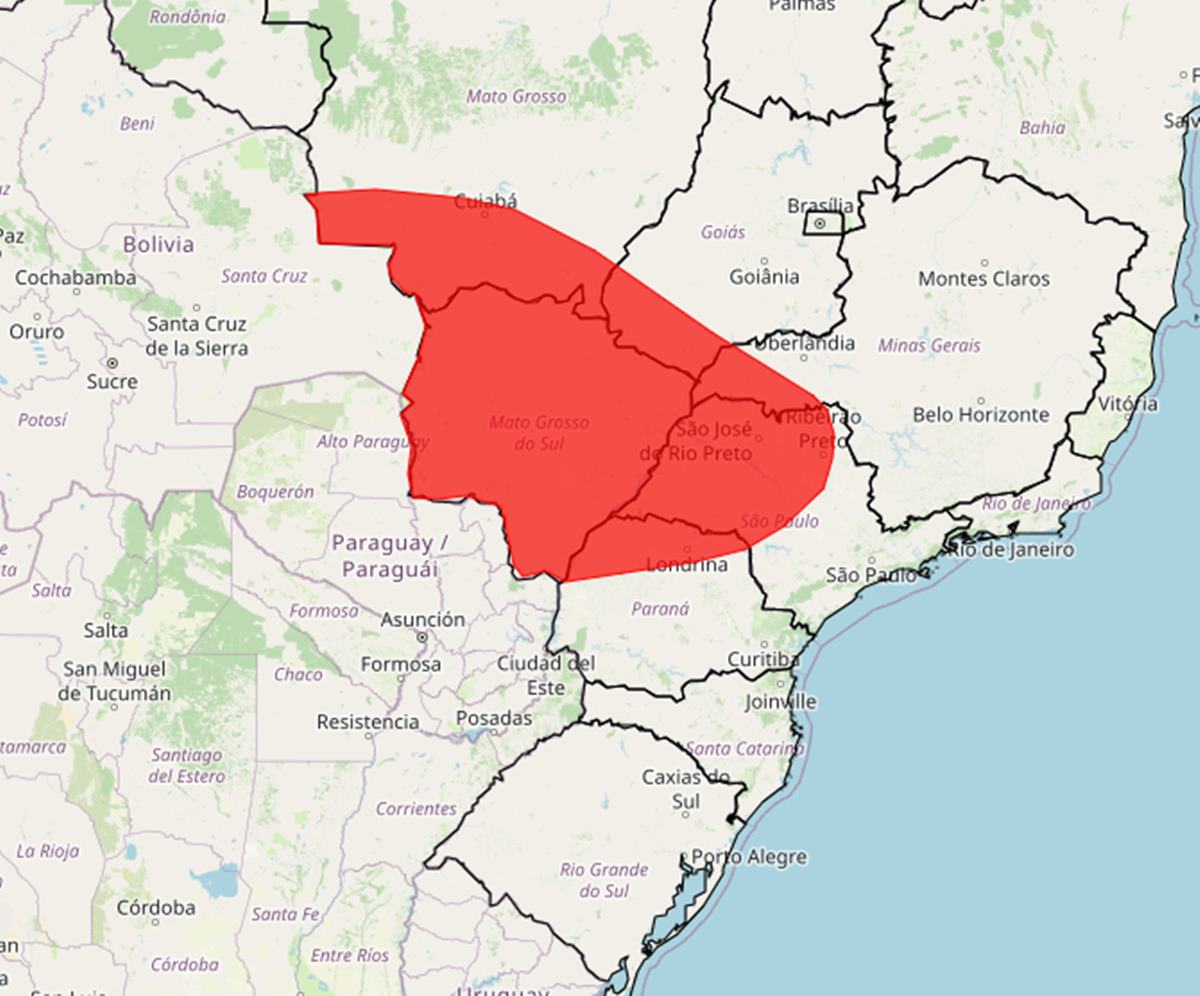 Imagem colorida de mapa do Brasil marcando local com onda de calor - Metrópoles