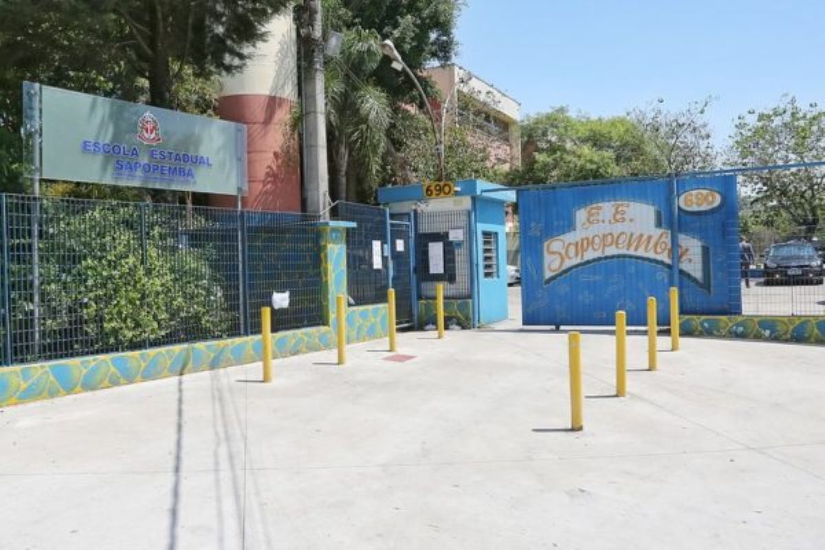 Ameaças a escolas nas redes crescem 360% em quatro anos, diz estudo