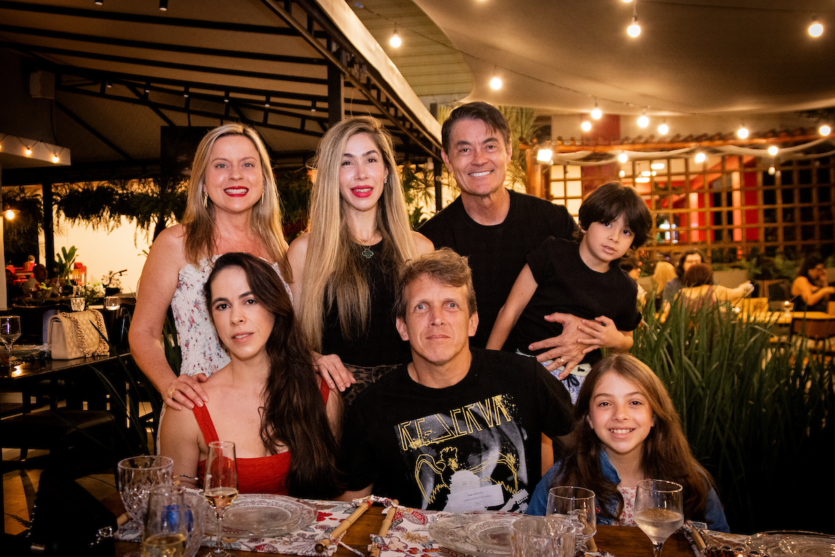 Marta Martins, Viviane Pierre, Vitor Pierre, Vicente Pierre, Aline Cruz, João Castilho, Elisa Cruz