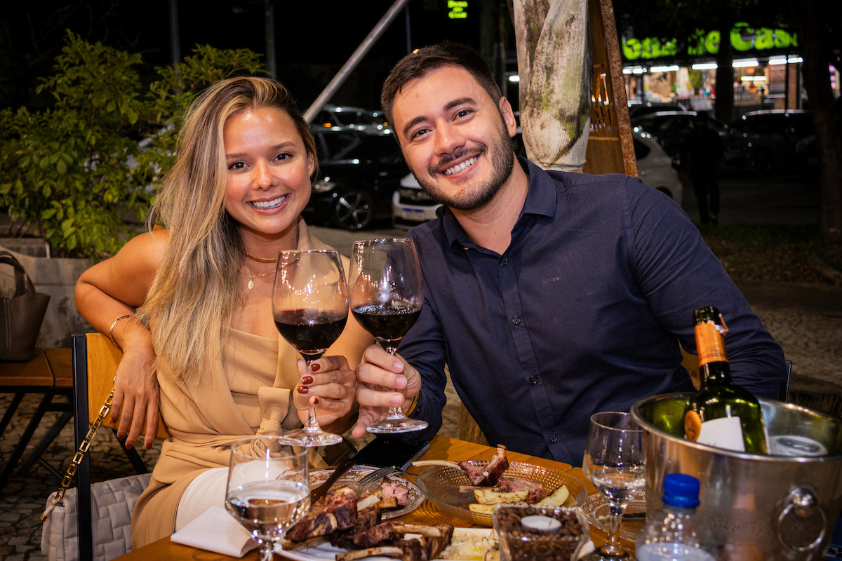 Dra Luana Rodegheri e Dr Lucas Cardoso