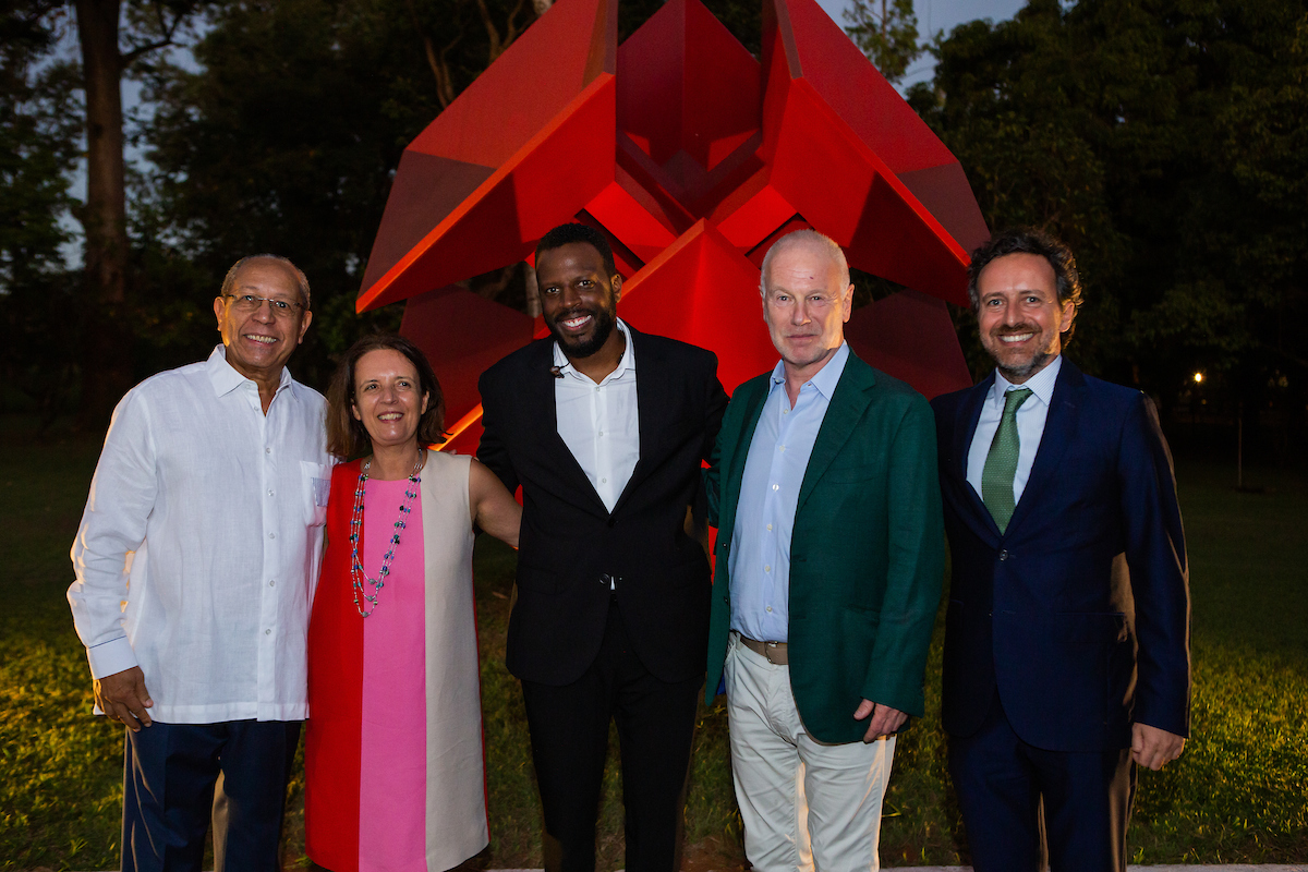 Embaixador de Cabo Verde, José Pedro de Oliveira; Alexandra Pinho, Dino d’Santiago, Benajmin Weil e Pedro Teles
