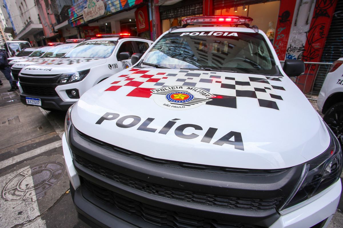 Adolescente de 15 anos fica mais de 1 mês em cárcere com 3 homens