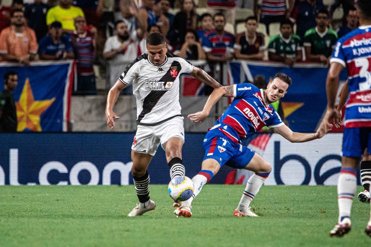 Vasco enfrenta o Fortaleza no Brasileirão. Saiba onde assistir