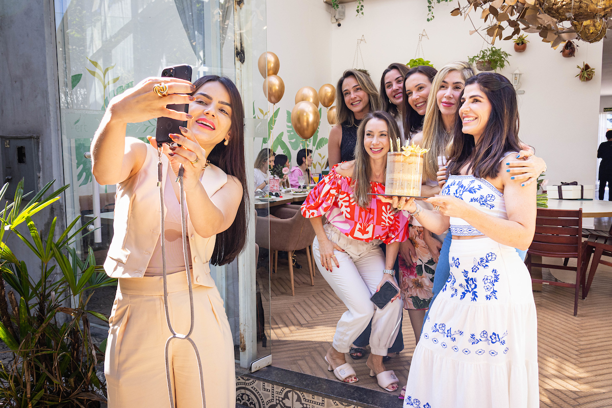 Comemoração de aniversário de Camila Abrantes Póvoa - Metrópoles