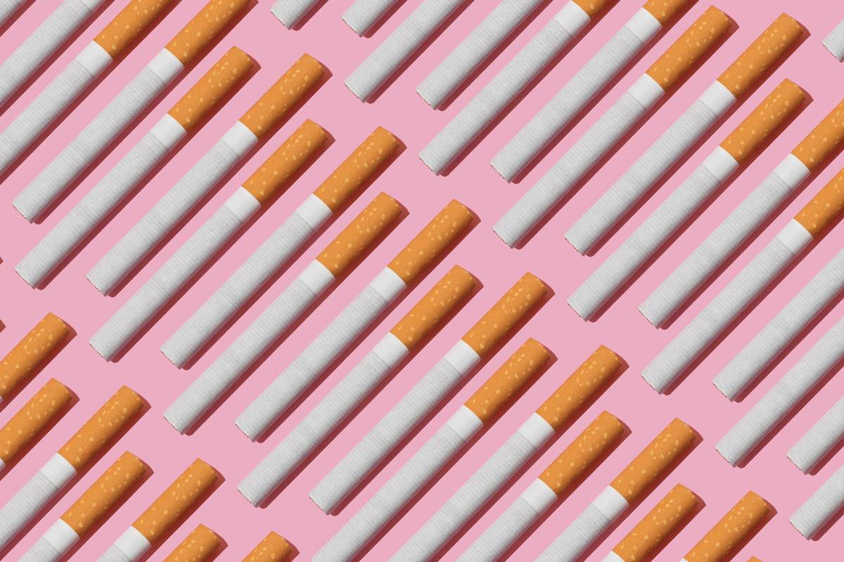 Escravos do cigarro: paraguaios são resgatados em fábrica ilegal no RJ