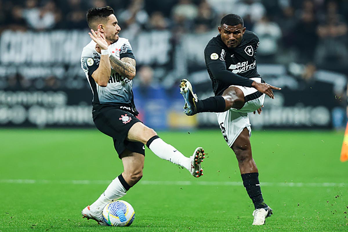 Botafogo Vence Corinthians E Vira Líder Do Brasileirão | Metrópoles