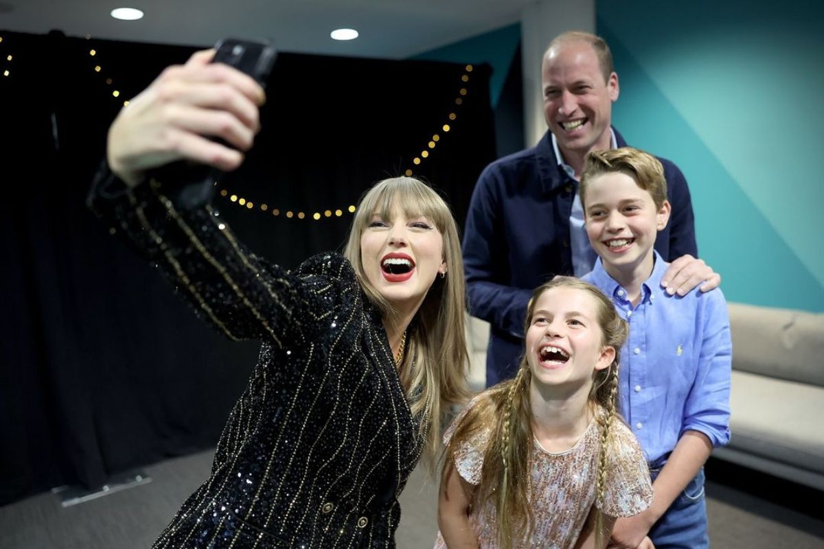 William e os filhos tietam a cantora Taylor Swift