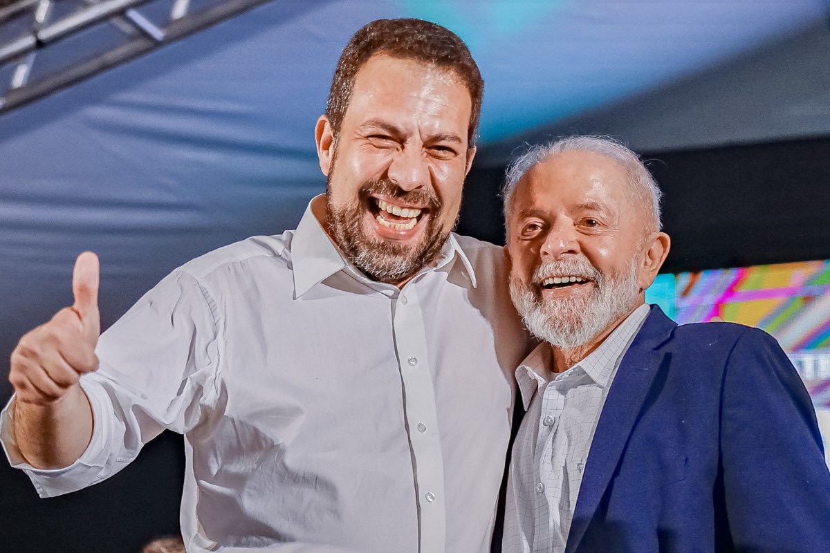 "Não posso falar o nome do Boulos", diz Lula em evento em SP