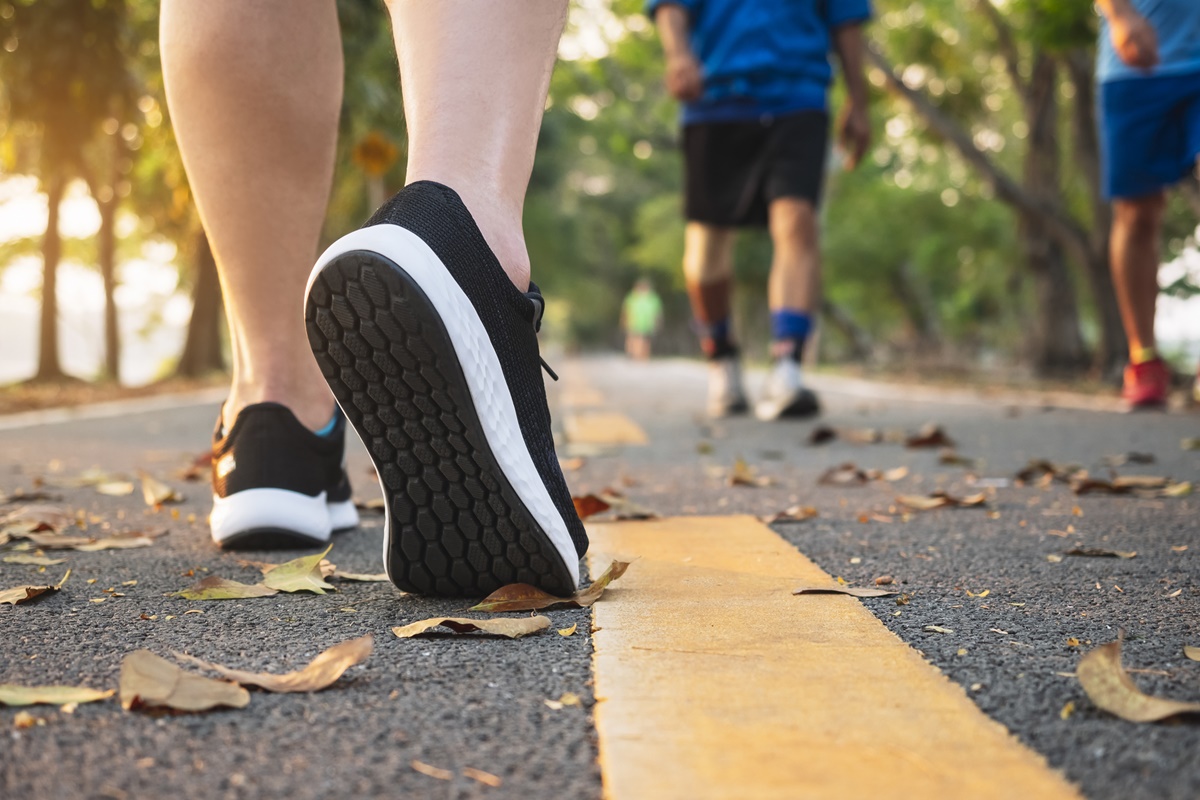 Estudo: caminhar pode aumentar sua expectativa de vida em até 10 anos