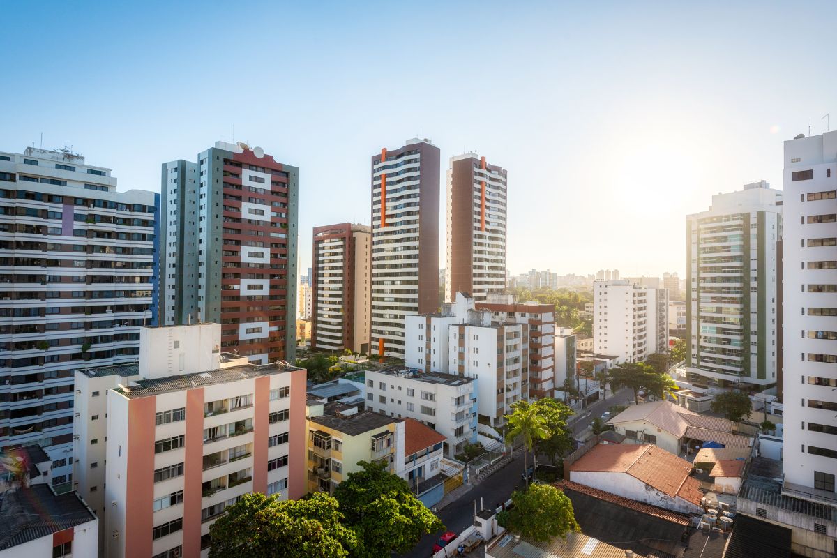 Foto colorida de um imóvel - Metrópoles