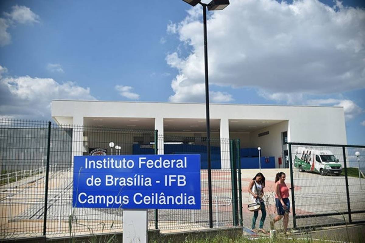 Veja como se candidatar a vagas gratuitas em cursos técnicos do IFB