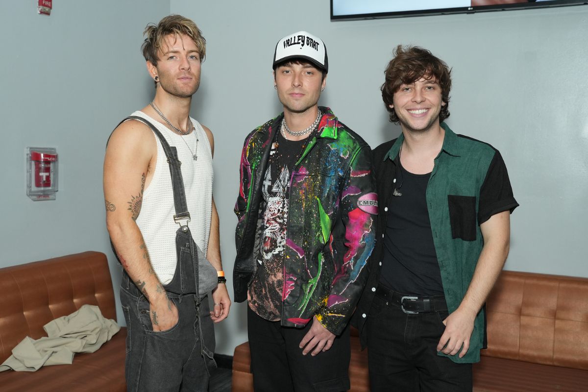 Foto colorida - Integrantes Emblem3