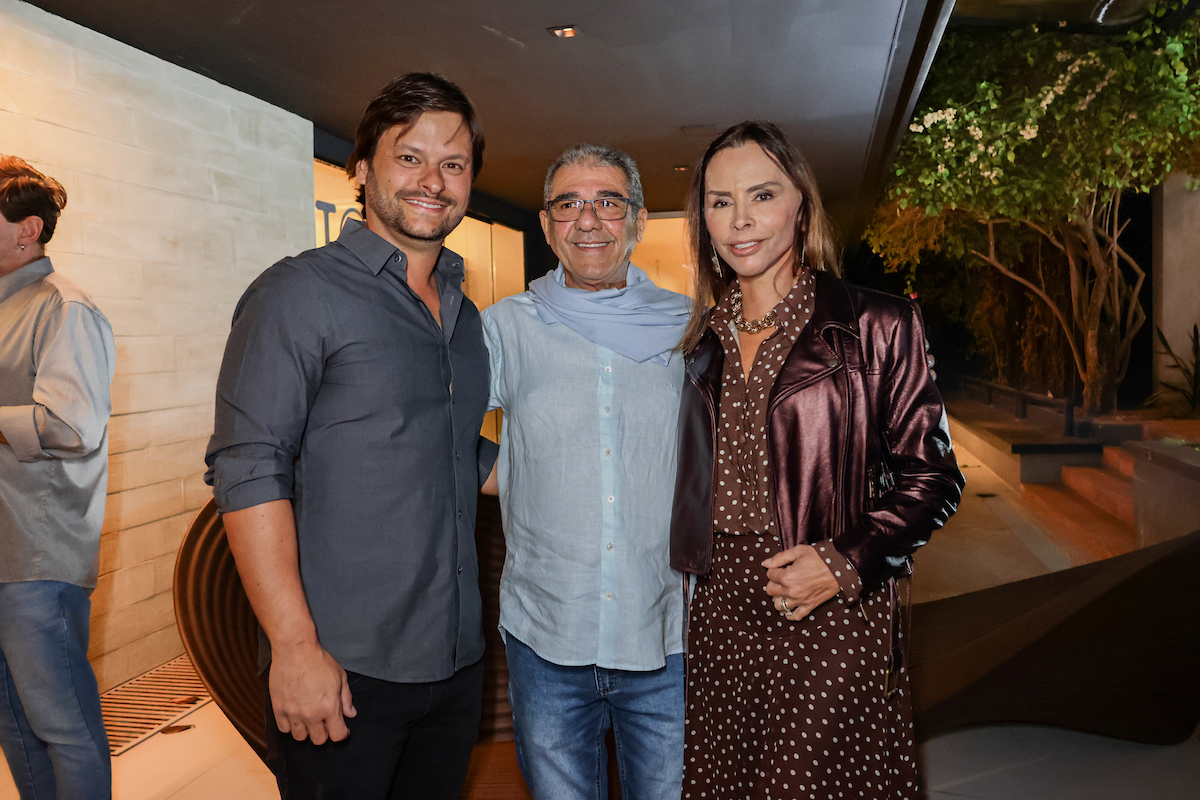 Lançamento da coleção Rastros, de Jacqueline Terpins