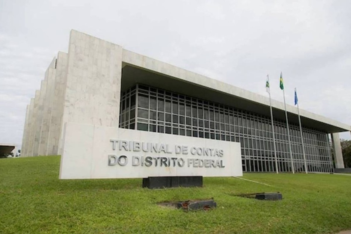 Pedido de suspensão do reajuste do GDF Saúde é protocolado no TCDF