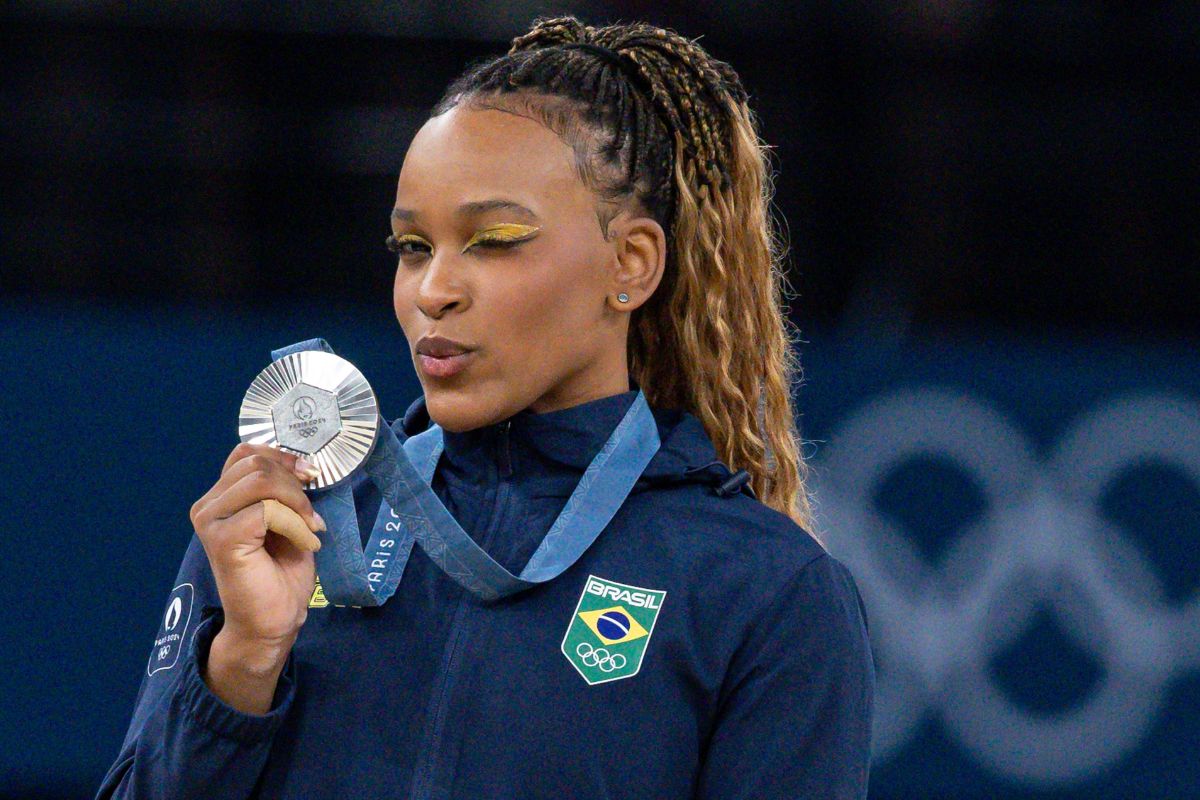 Foto colorida de Rebeca Andrade - Metrópoles