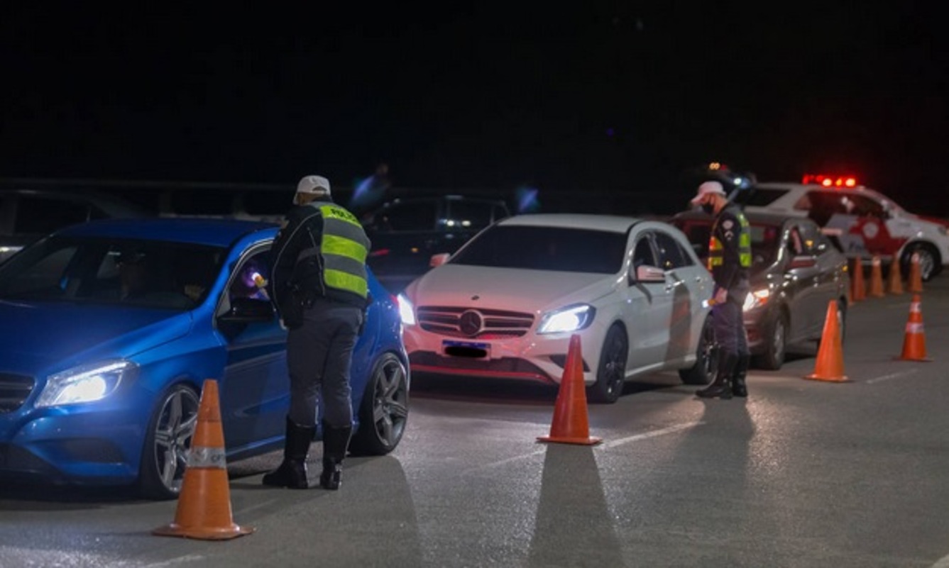 Fiscalização flagra quase 200 motoristas alcoolizados no fim de semana