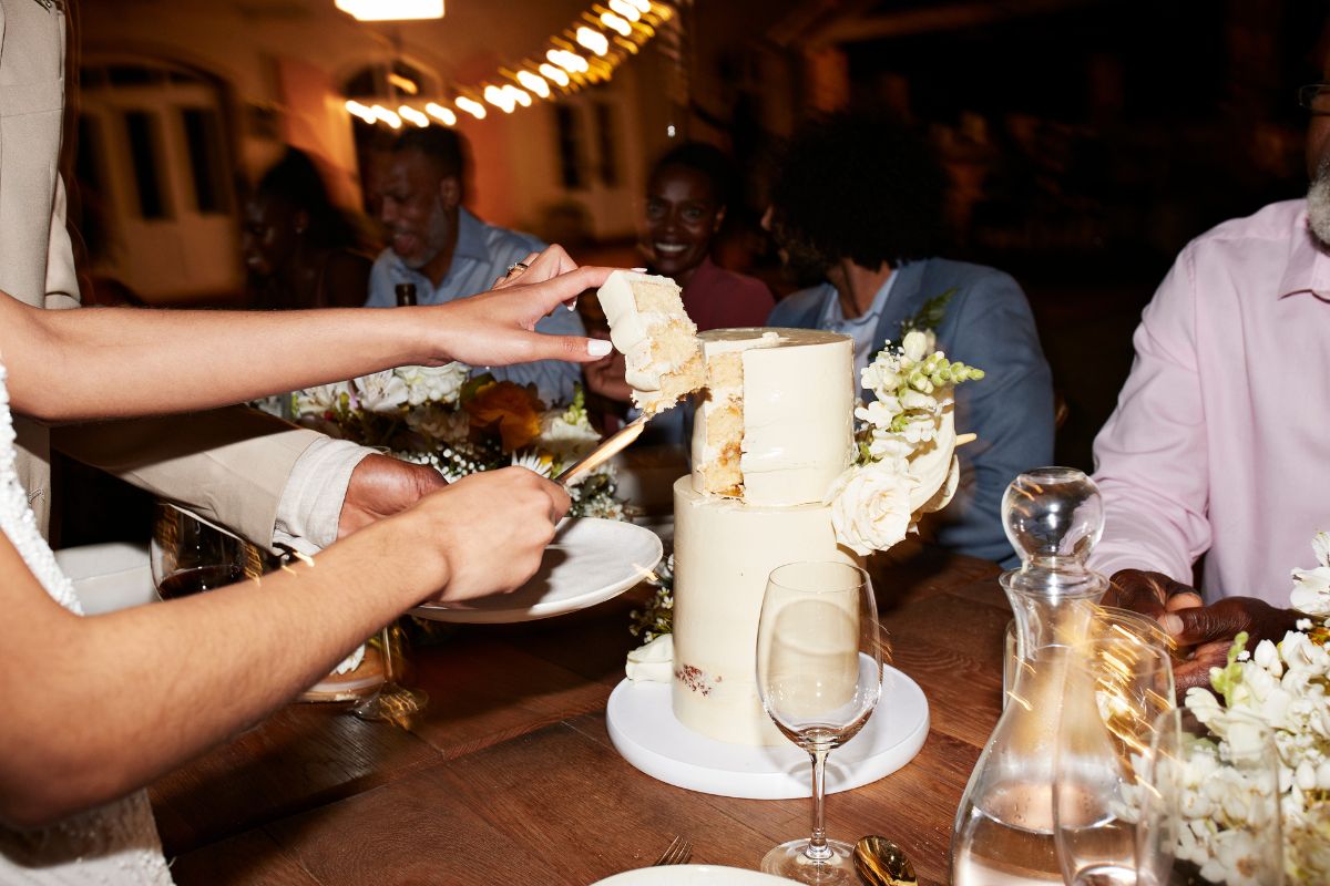 Imagem colorida de um casamento 