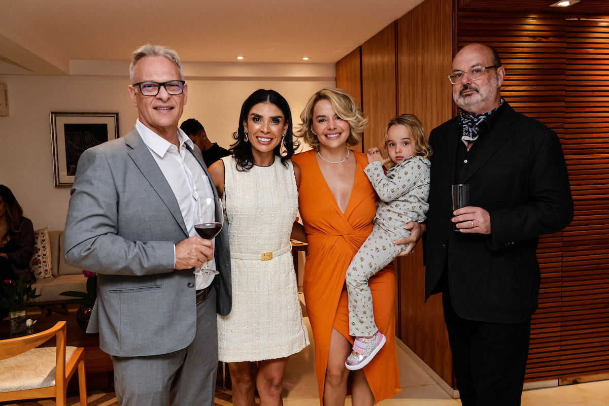 Benito Tiezzi, Lucila dos Anjos, Isabela e Maria Rita e Giuseppe Cassano