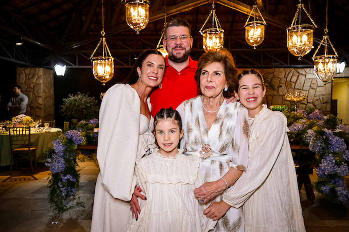 Valentina Bessa, Bernardo Bessa, Alda Corrêa, Maylla Bessa e Catharina Bessa