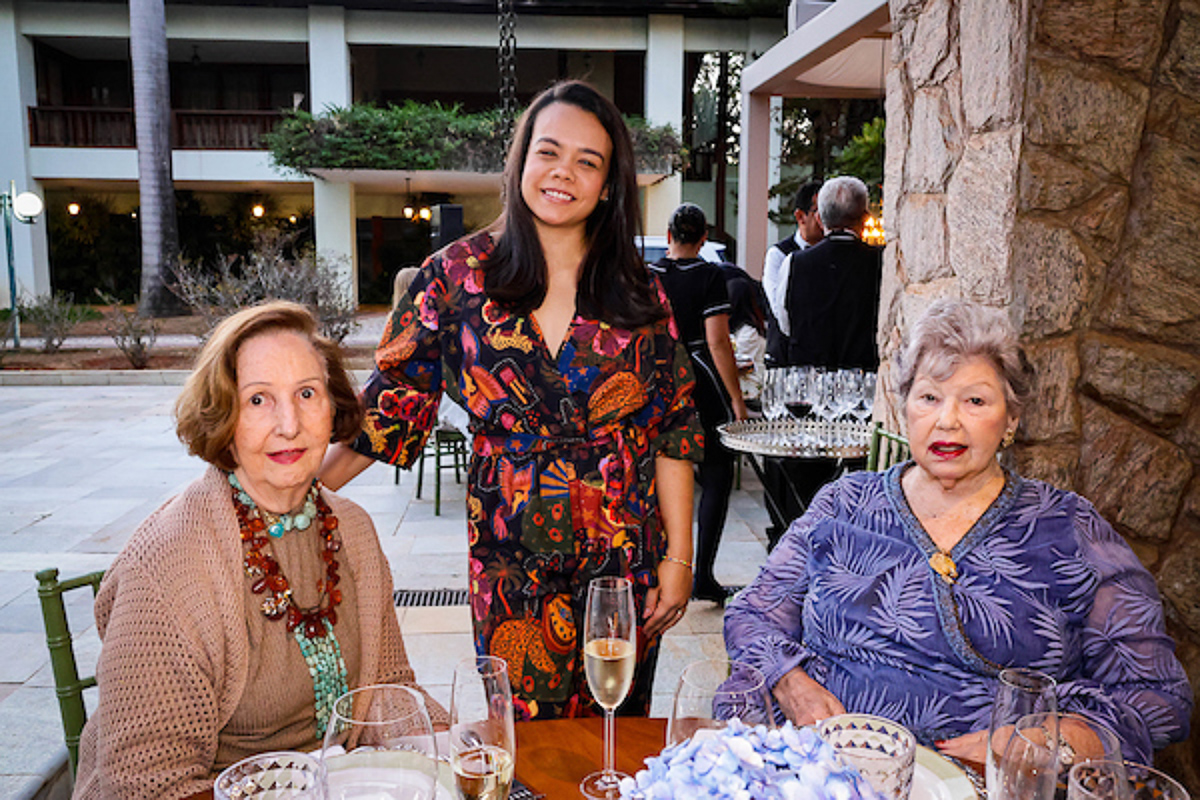 Elsa Azambuja, Priscila Morgado e Maria Regina Monteiro