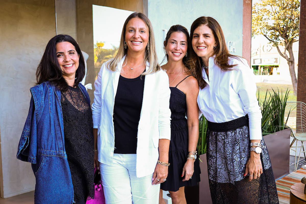 Juliana Santana, Fernana Holzbach, Janine Feu e Letícia Gonzaga