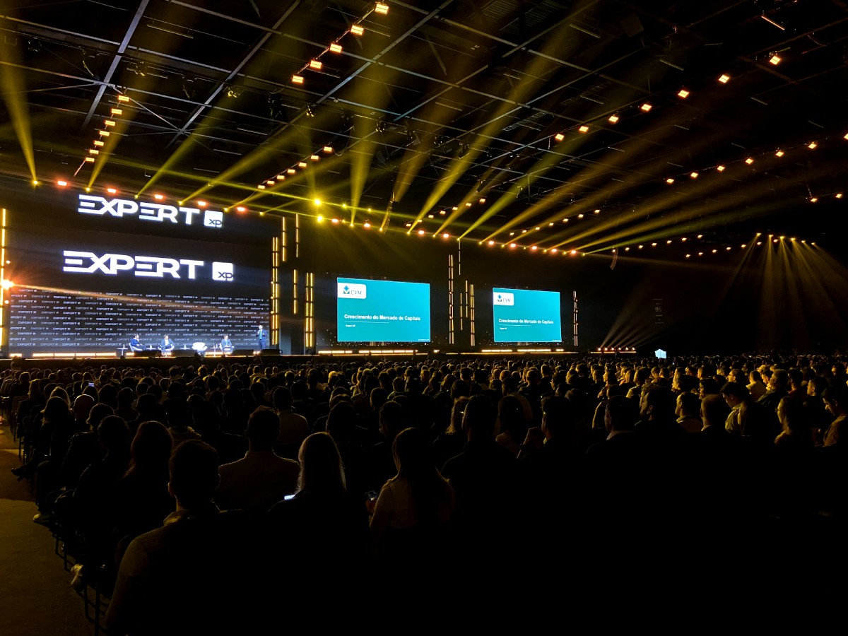 Debate com lideranças políticas ganha destaque na Expert XP 2025