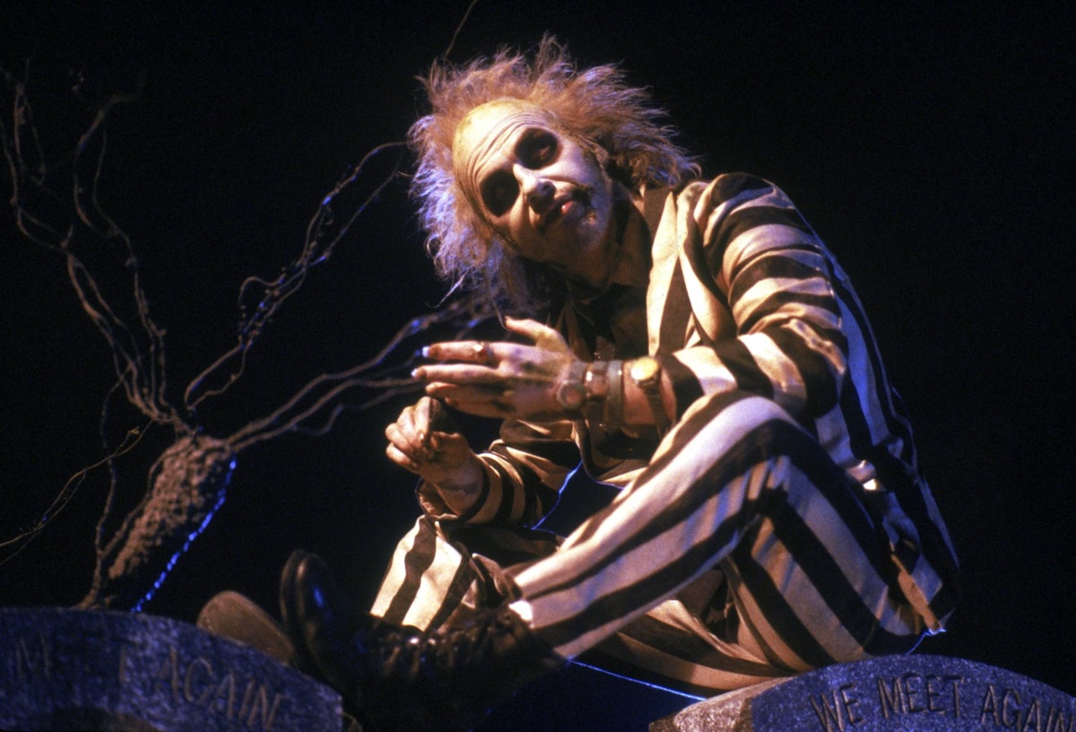 beetlejuice os fantasmas se divertem filme moda punk gótico - metrópoles