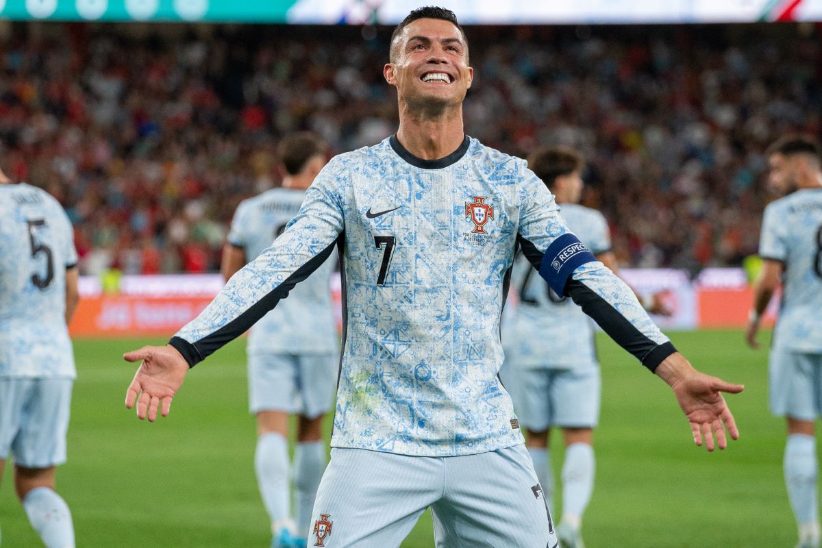 Os Recordes Me Perseguem Diz Cristiano Ronaldo Ap s Gol 900 Metr poles os-recordes-me-perseguem-diz-cristiano-ronaldo-ap-s-gol-900-metr-poles