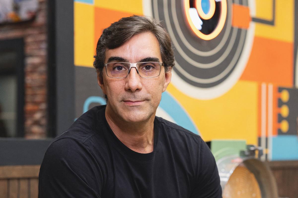 Foto colorida de Rodrigo Dourado, novo diretor de Gênero Reality da Globo - Metrópoles