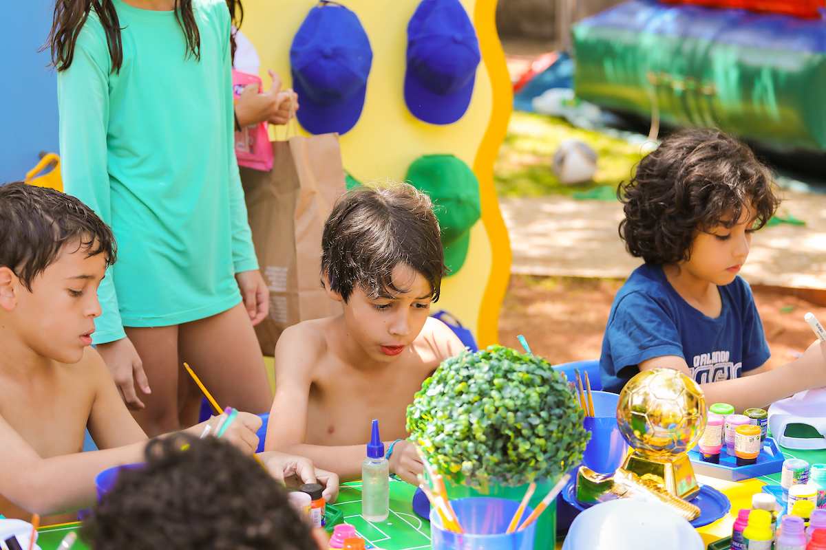 Aniversário de 9 anos de João Estevão de Carvalho - Metrópoles