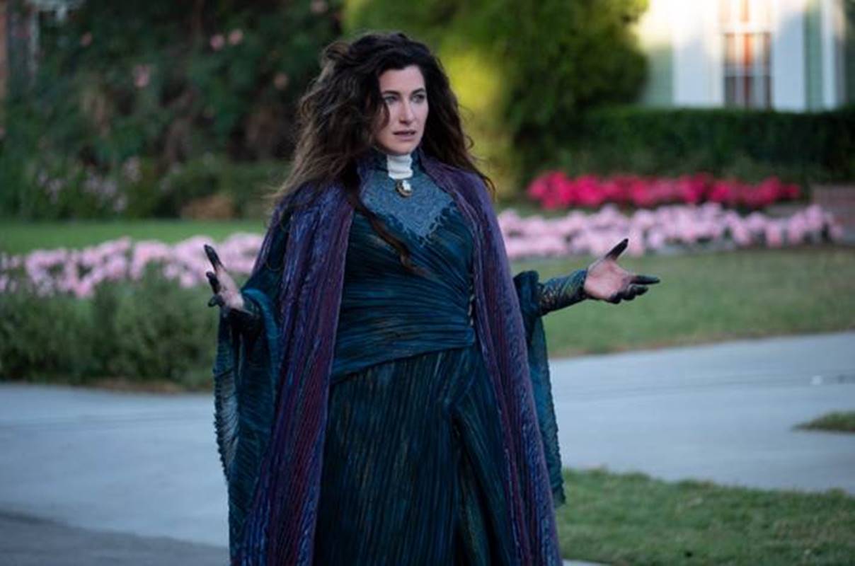 Foto colorida de Kathryn Hahn retorna como Agatha Harkness - Metrópoles