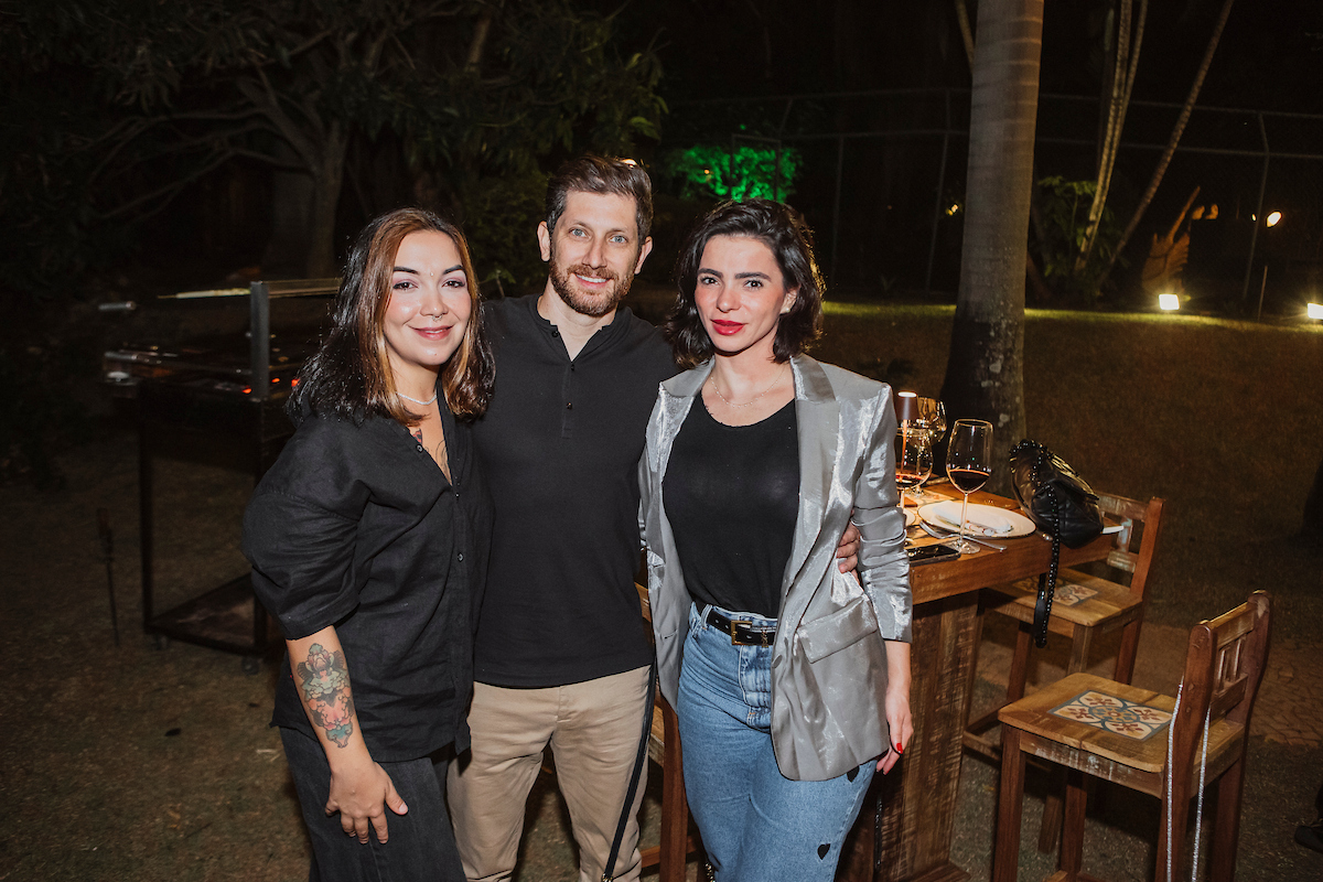 Jailson Guiné, Priscila Guiné e Camila Alcoforado