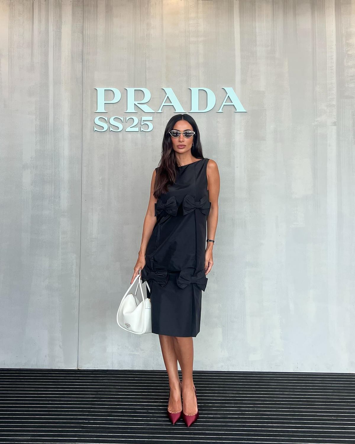 Silvia Braz em desfile da Prada - Metrópoles