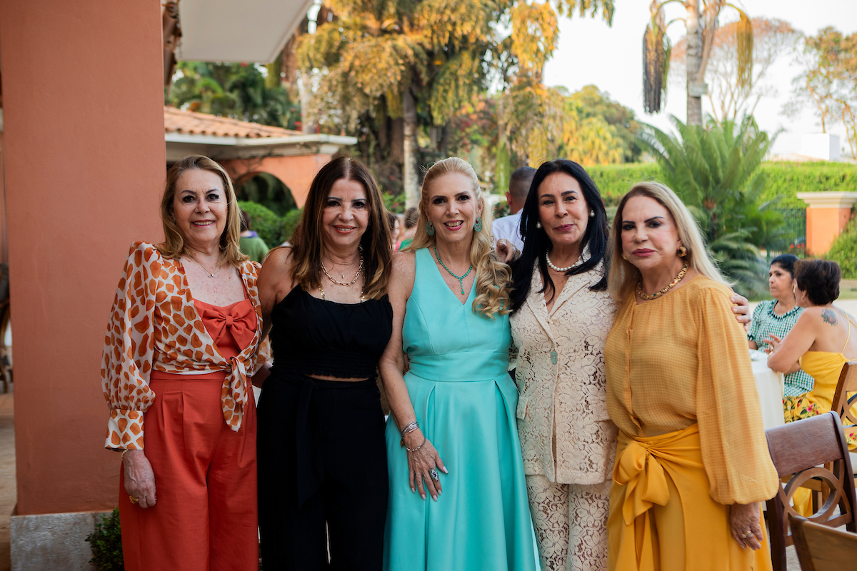 Regina Moura, Thamis Baldoni, Simone Novaes, Gislene Borges e Gracia Catanhede