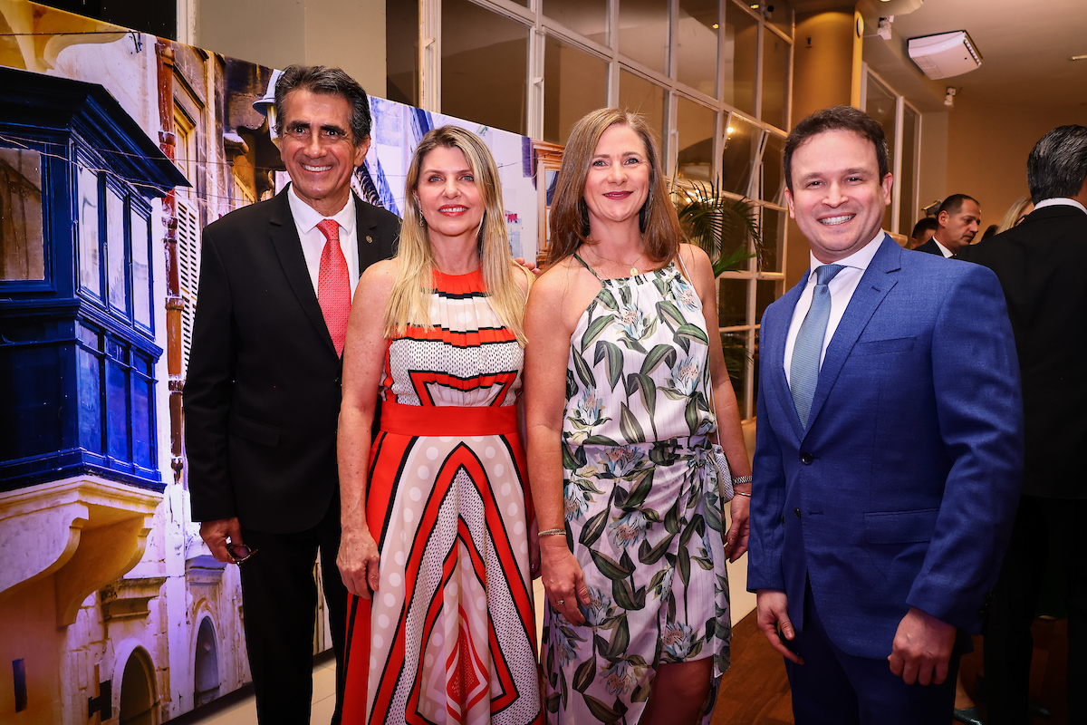 Bruno Melucci, Marcia Hoffmann , Mariana Altoe e Felipe Cândido